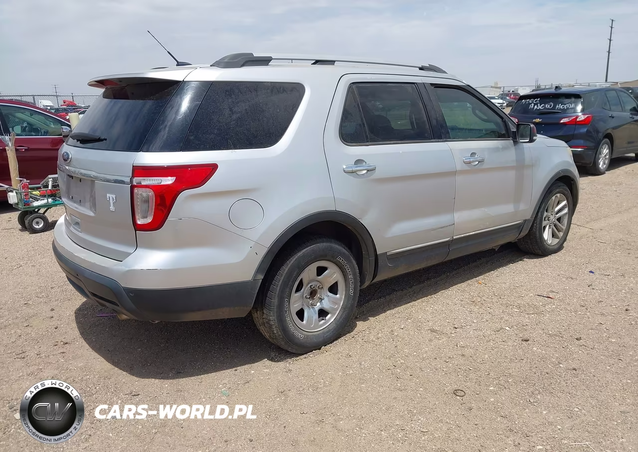 2012 Ford Explorer Xlt VIN:1FMHK7D83CGA16951 - 4