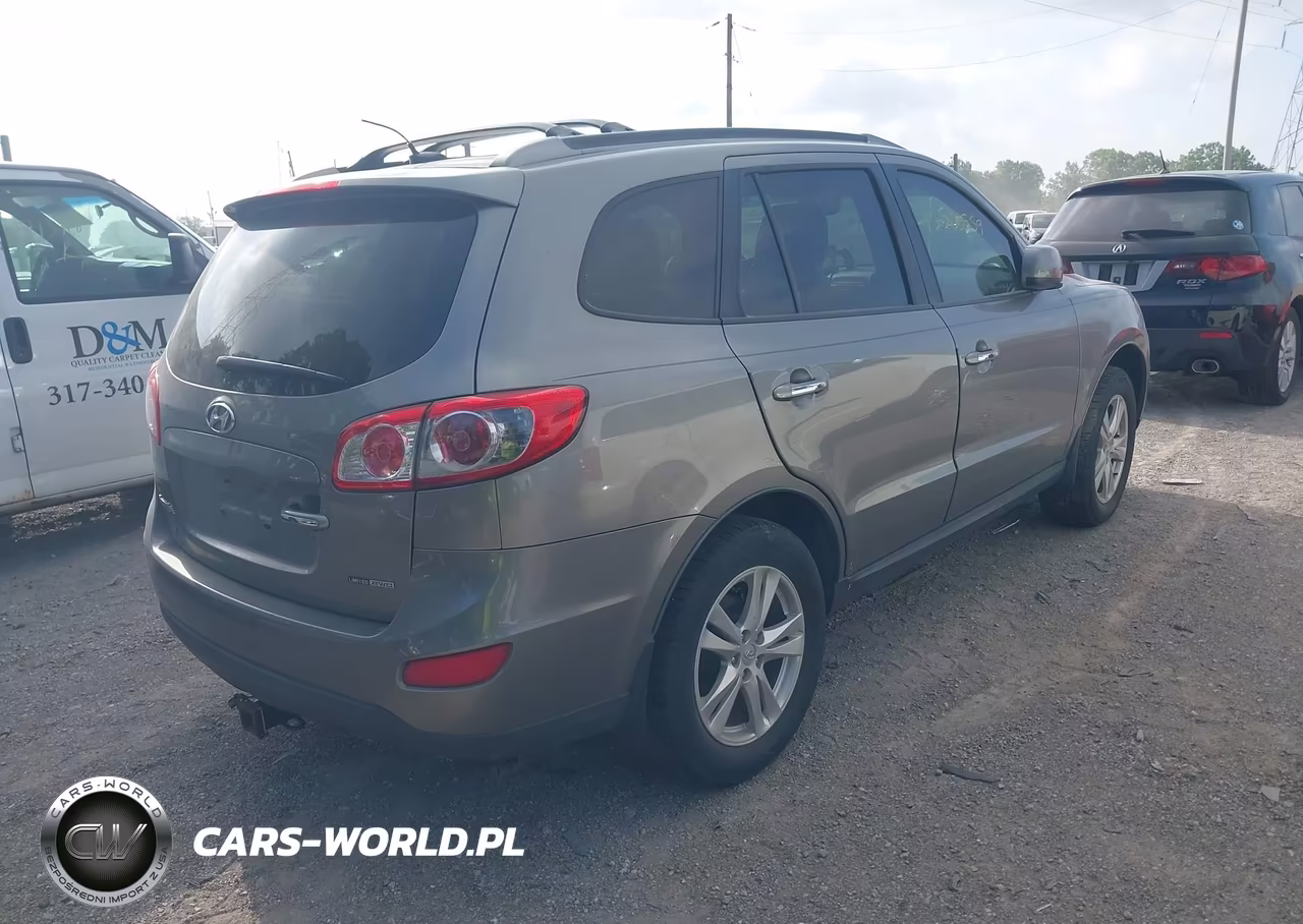 2012 Hyundai Santa Fe Limited V6 VIN:5XYZKDAGXCG156825 - 4