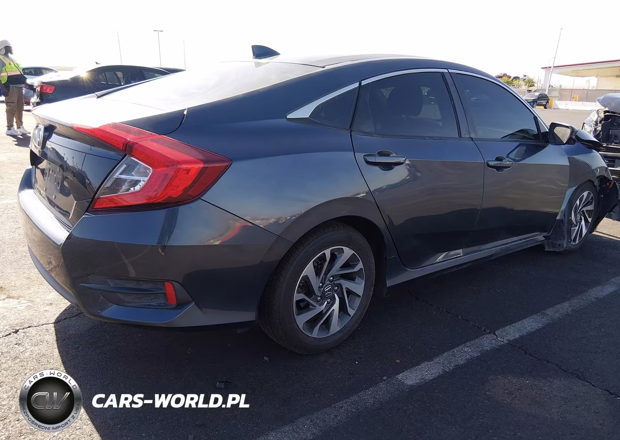 2017 Honda Civic Ex VIN:19XFC2F7XHE070755 - 4