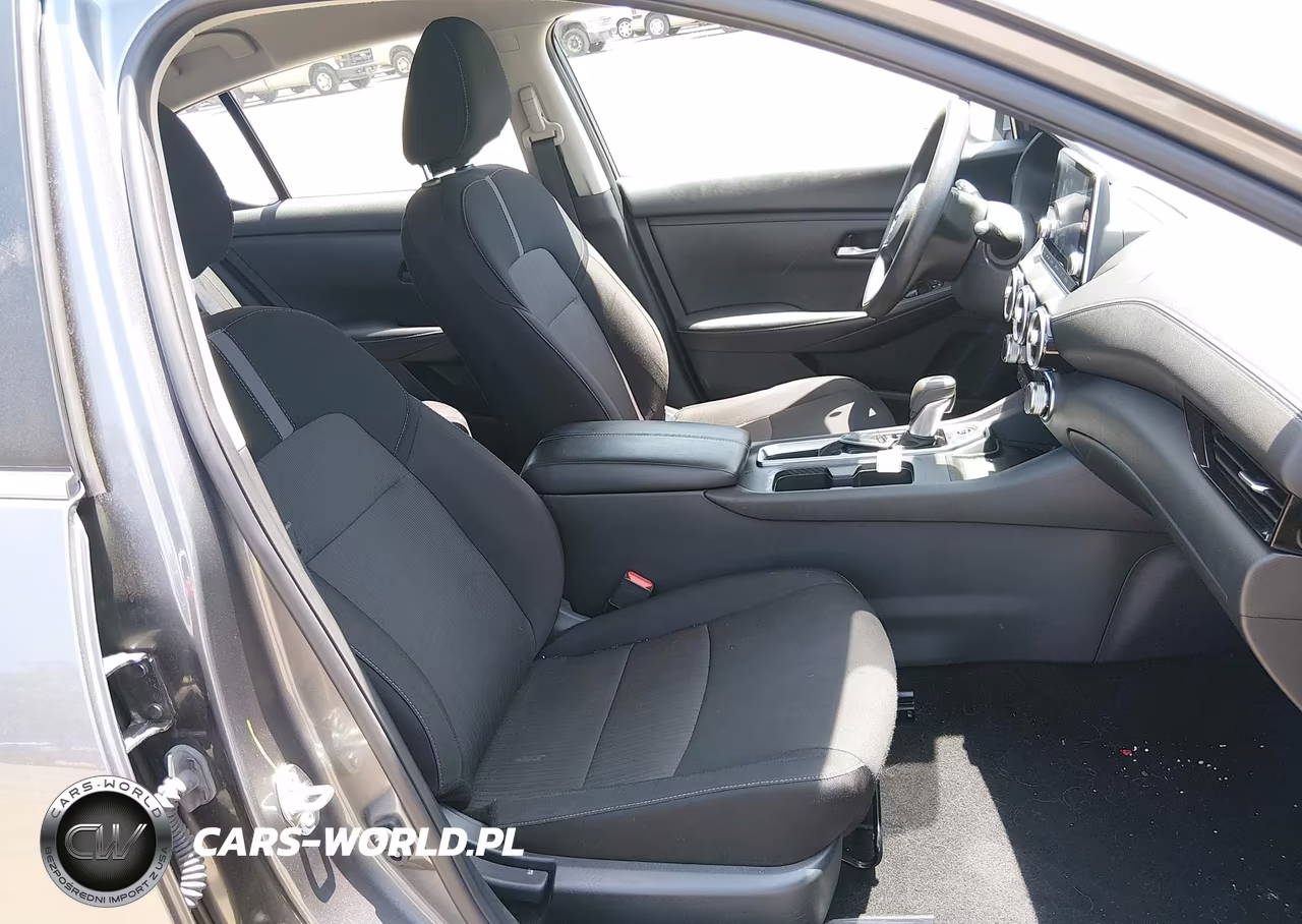 2025 Nissan Sentra Sv VIN:3N1AB8CV4SY302486 - 5