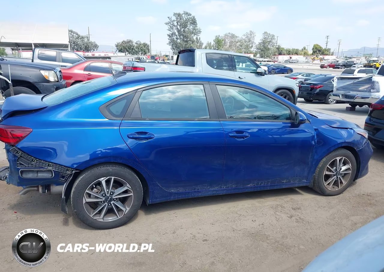 2024 Kia Forte Lxs VIN:3KPF24AD9RE780145 - 12