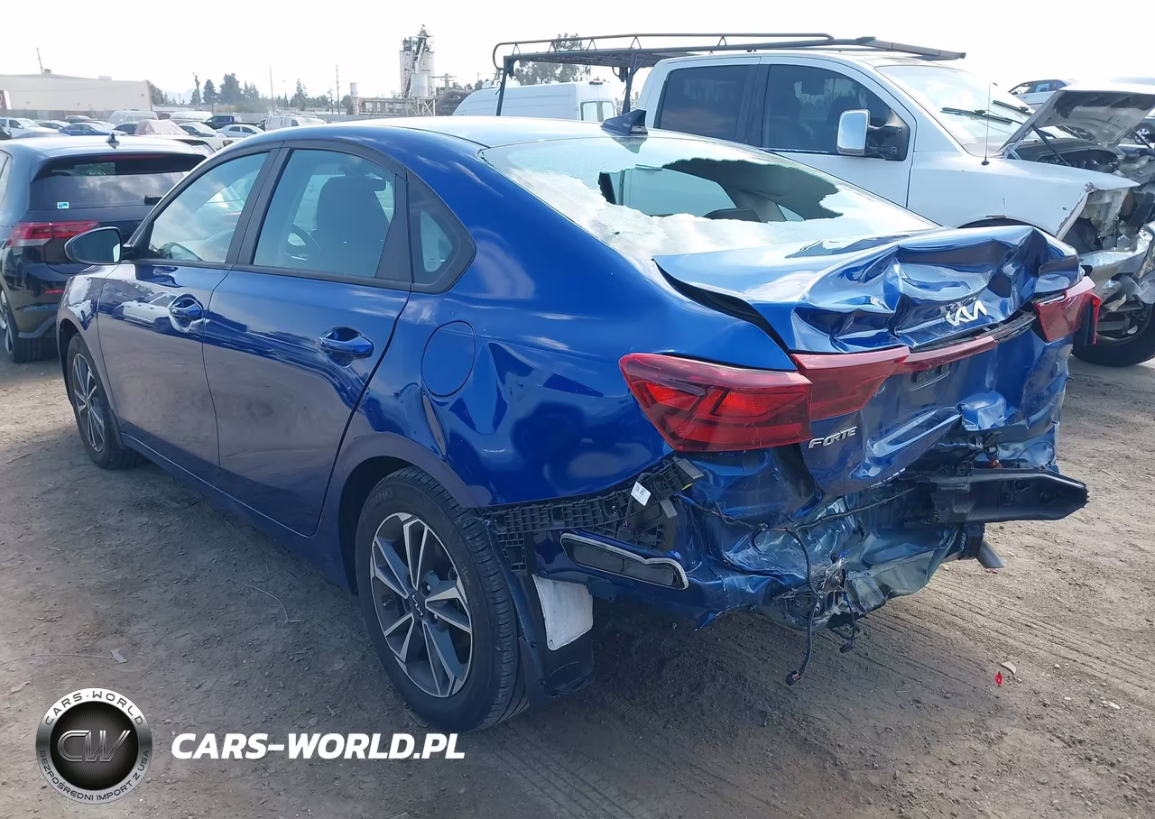 2024 Kia Forte Lxs VIN:3KPF24AD9RE780145 - 3
