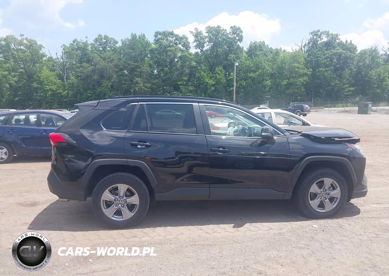 2025 Toyota Rav4 Xle VIN:2T3W1RFVXSC319629 - 12