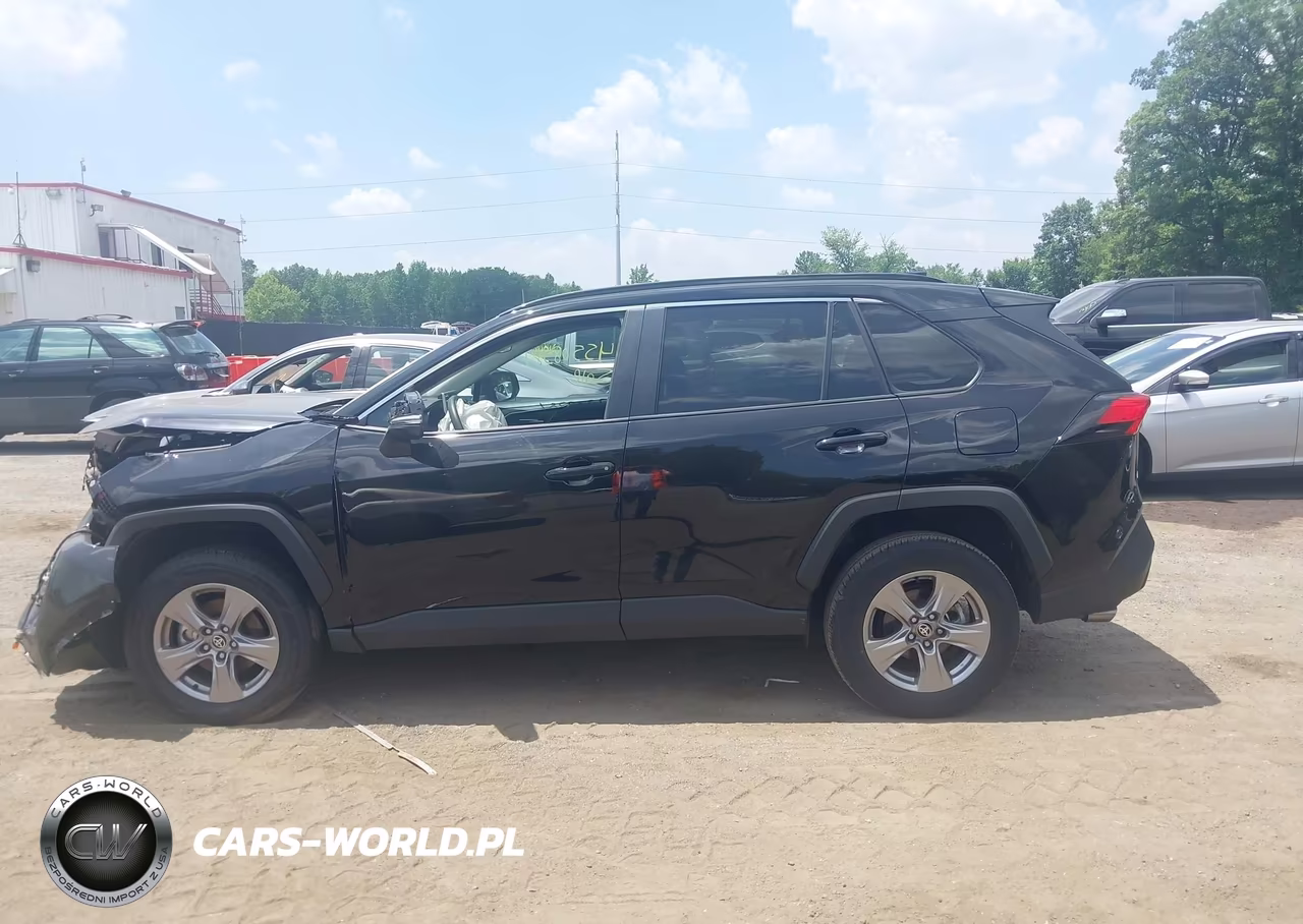 2025 Toyota Rav4 Xle VIN:2T3W1RFVXSC319629 - 13