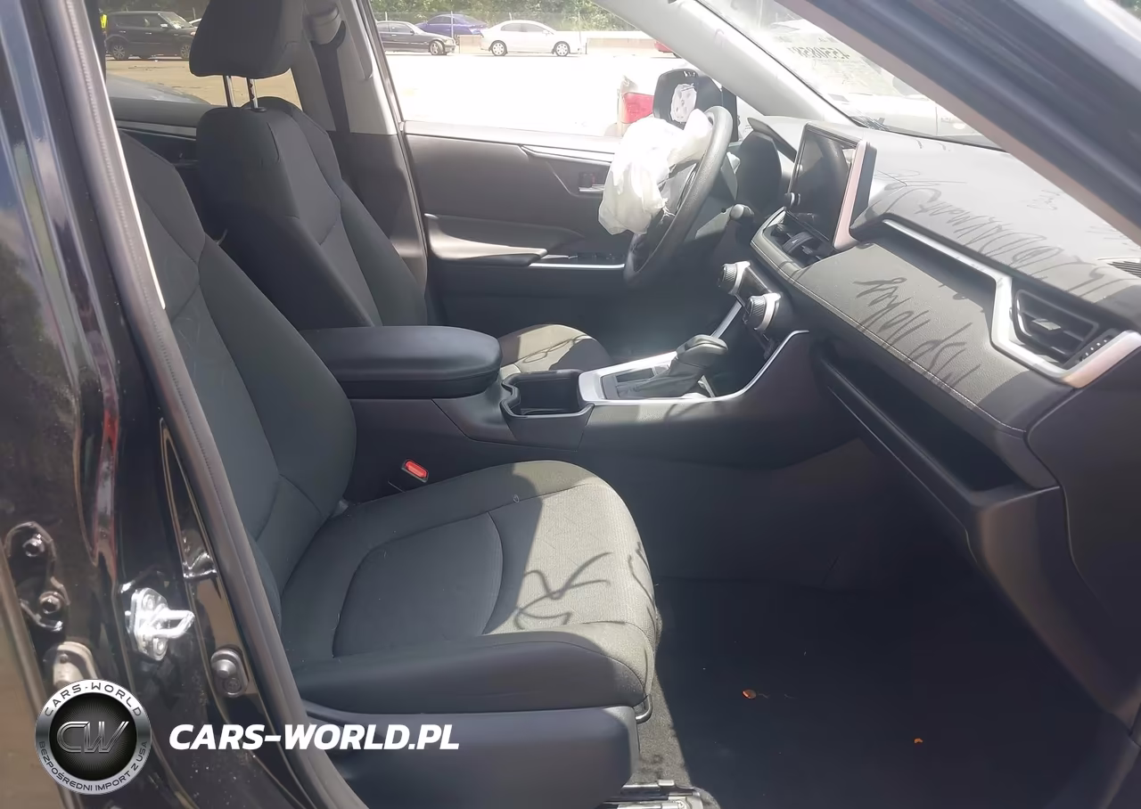 2025 Toyota Rav4 Xle VIN:2T3W1RFVXSC319629 - 5