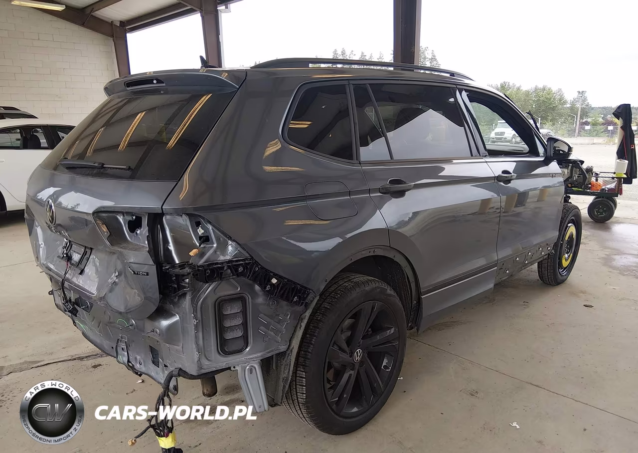 2024 Volkswagen Tiguan 2.0T Se R-Line Black VIN:3VV8B7AX6RM151020 - 4