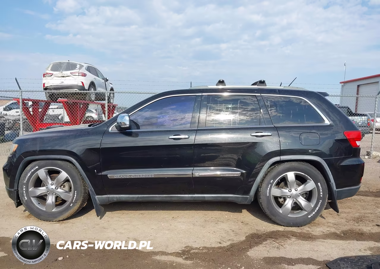 2011 Jeep Grand Cherokee Overland VIN:1J4RR6GG1BC655136 - 14