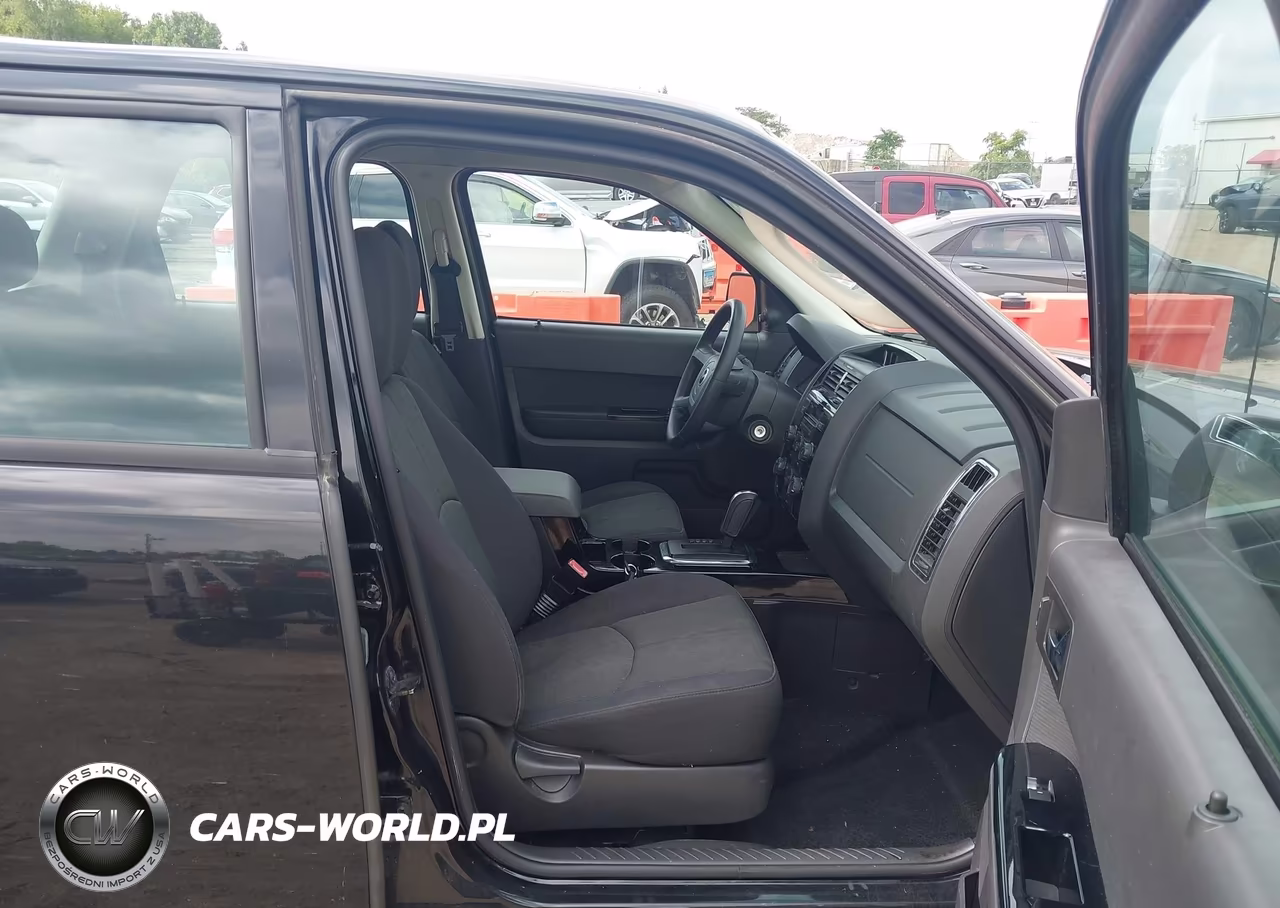 2011 Mazda Tribute I Sport VIN:4F2CY9C76BKM02342 - 5
