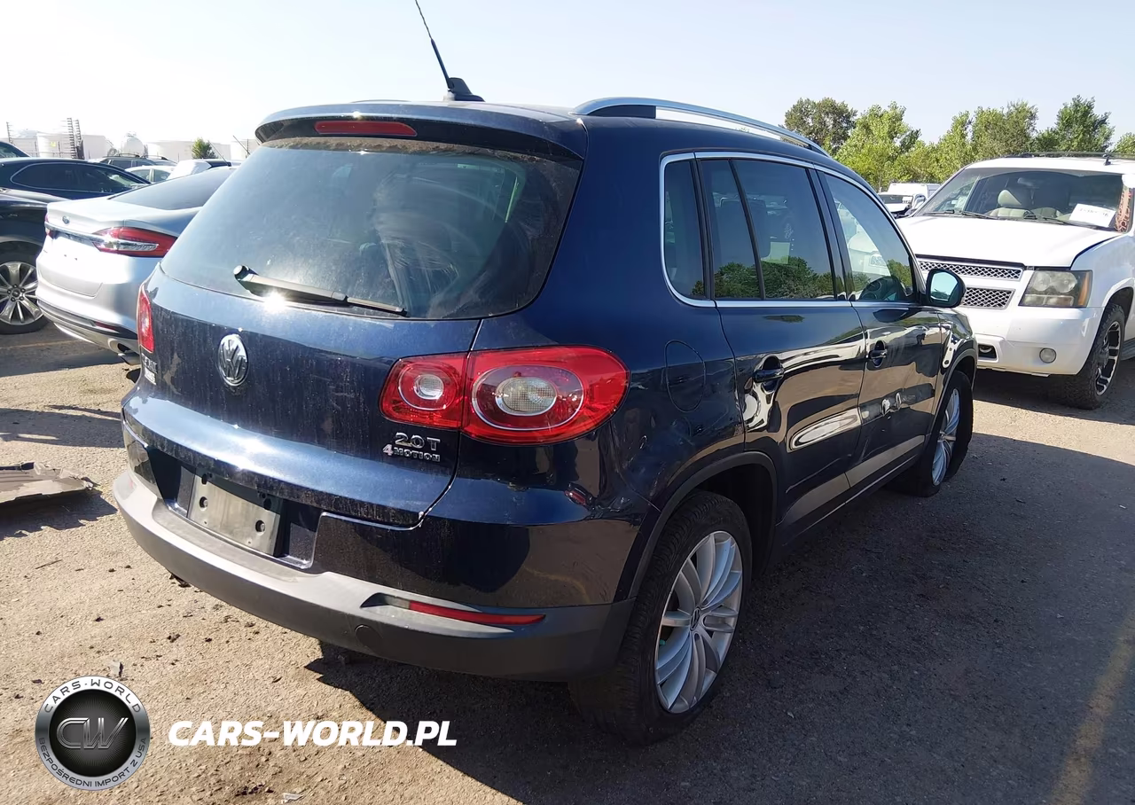 2011 Volkswagen Tiguan Se VIN:WVGBV7AX4BW000237 - 4