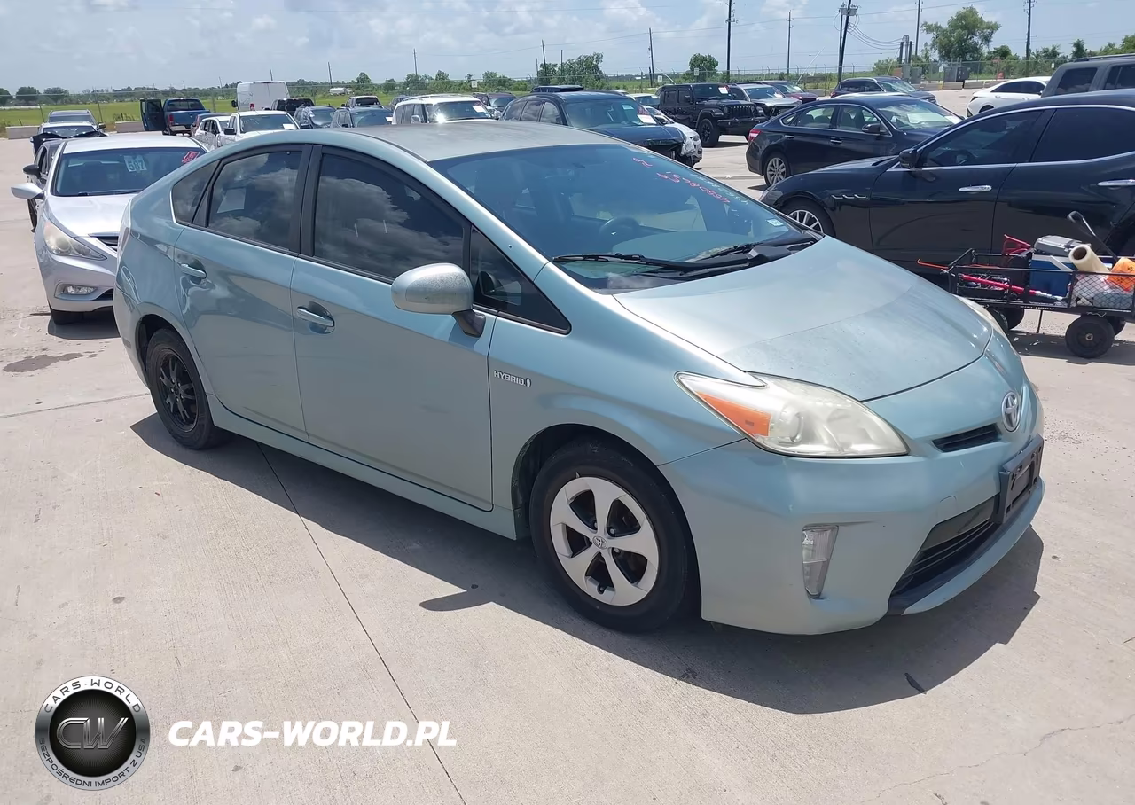 2014 Toyota Prius Two – zdjęcie 1 z 16