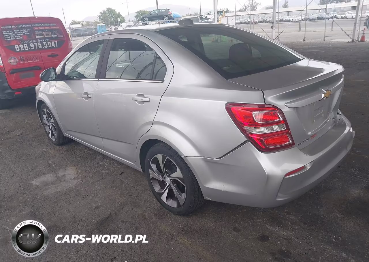 2017 Chevrolet Sonic Premier Auto VIN:1G1JF5SB4H4134358 - 3