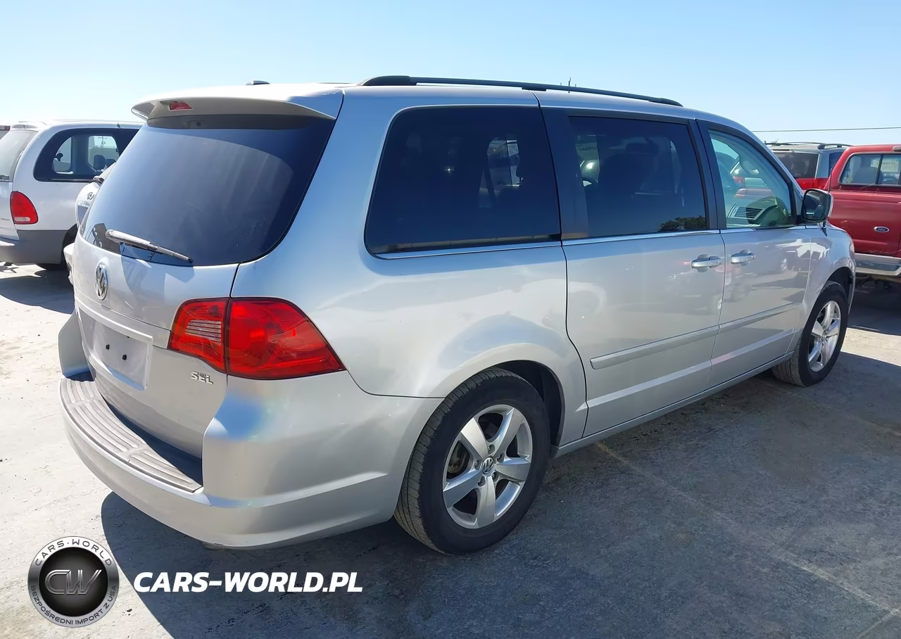 2009 Volkswagen Routan Sel VIN:2V8HW54X79R608367 - 4