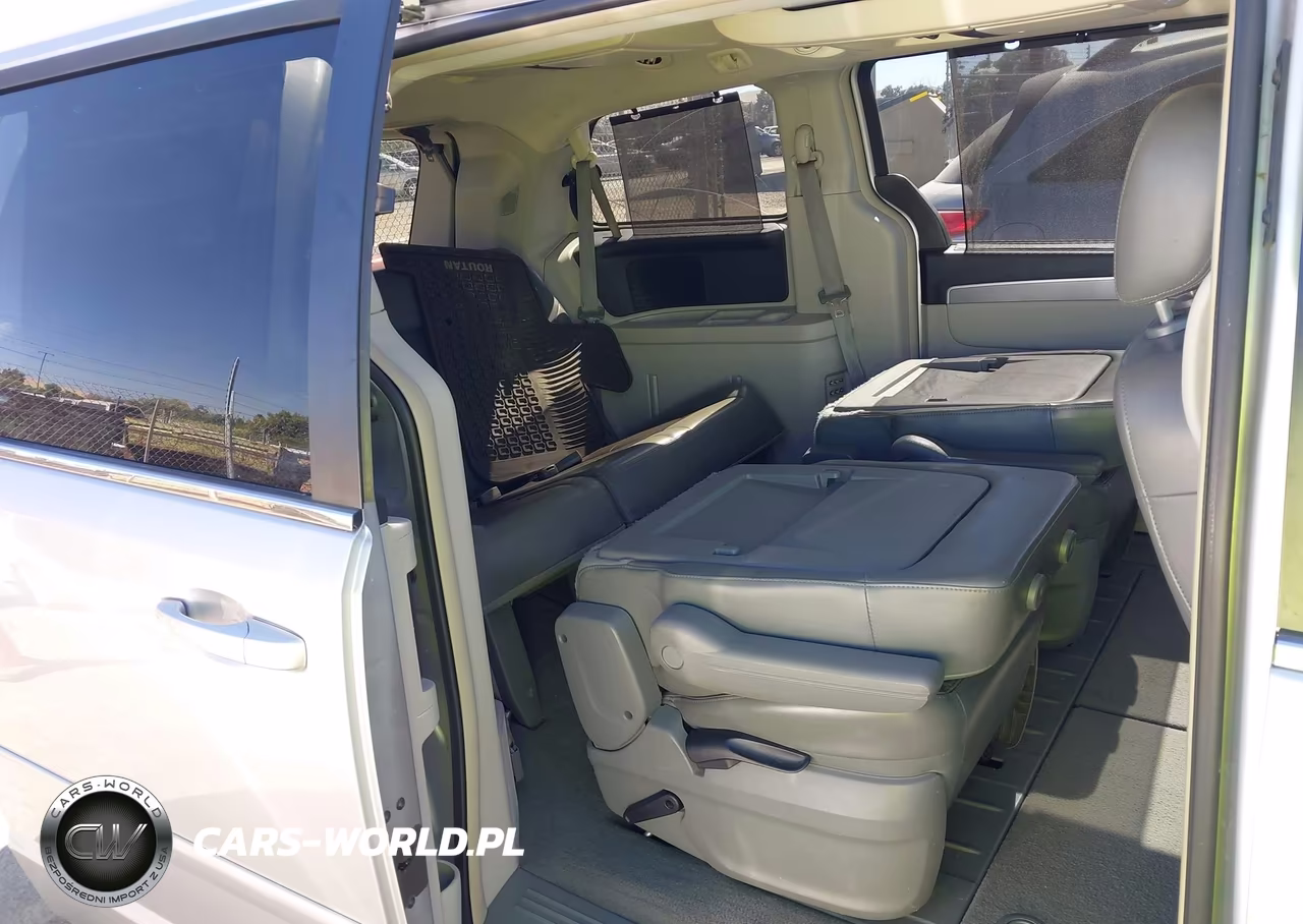 2009 Volkswagen Routan Sel VIN:2V8HW54X79R608367 - 8