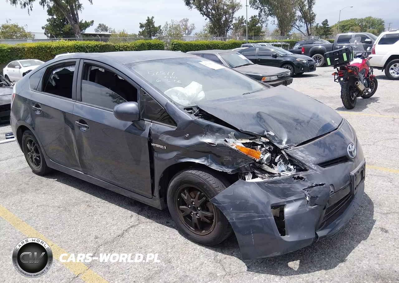 2015 Toyota Prius Two – zdjęcie 1 z 19