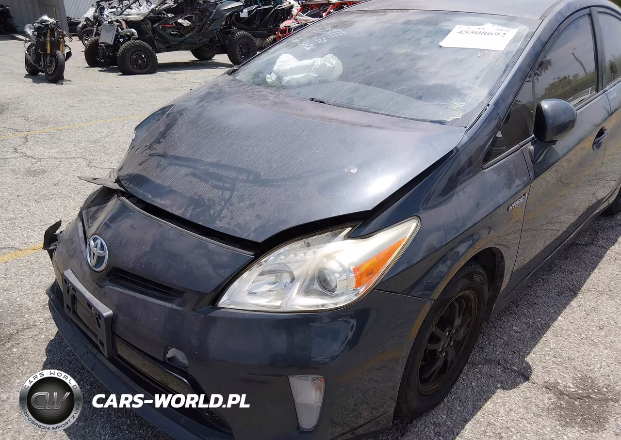 2015 Toyota Prius Two VIN:JTDKN3DU9F1927476 - 13