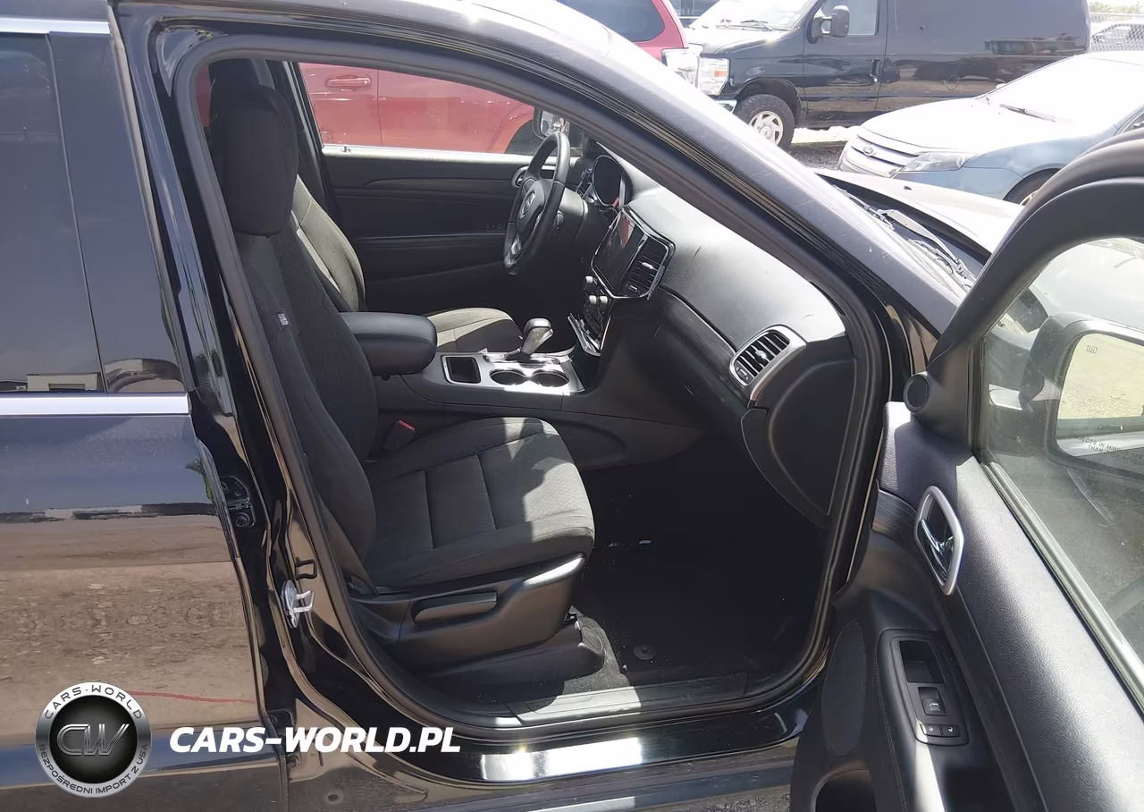 2019 Jeep Grand Cherokee Laredo E 4X2 VIN:1C4RJEAG6KC673261 - 5