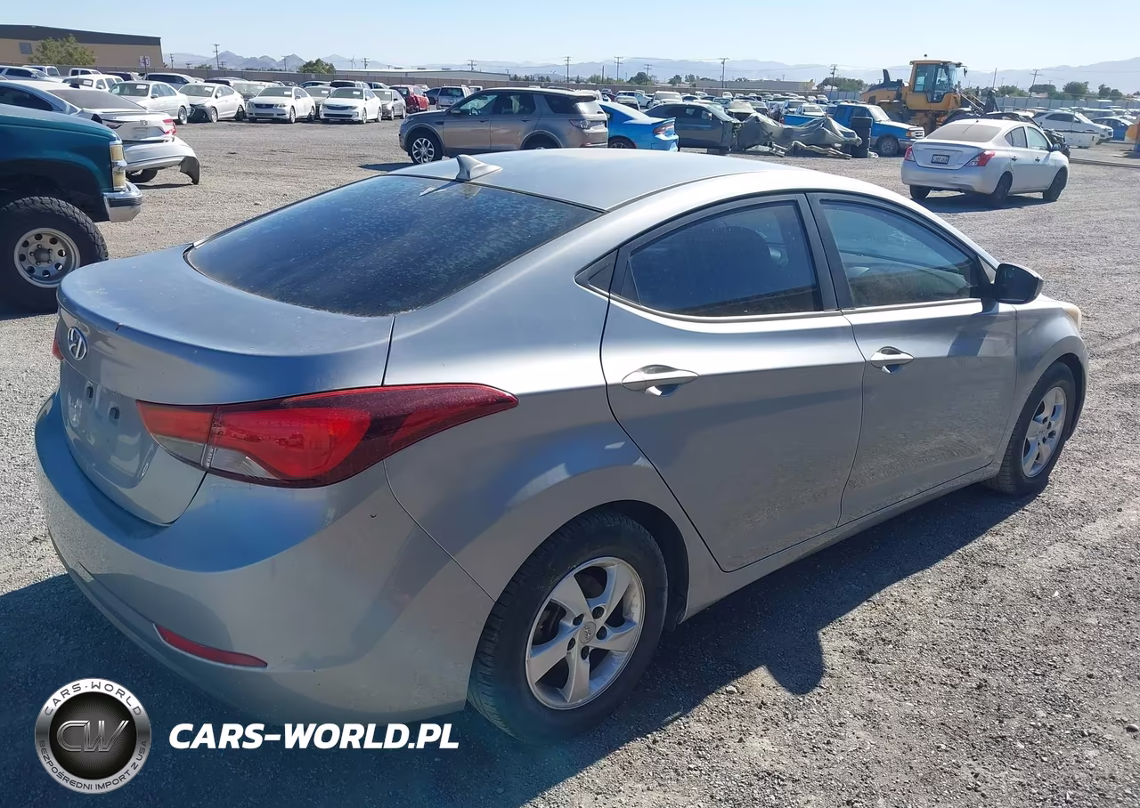 2015 Hyundai Elantra Se VIN:5NPDH4AE8FH562896 - 4