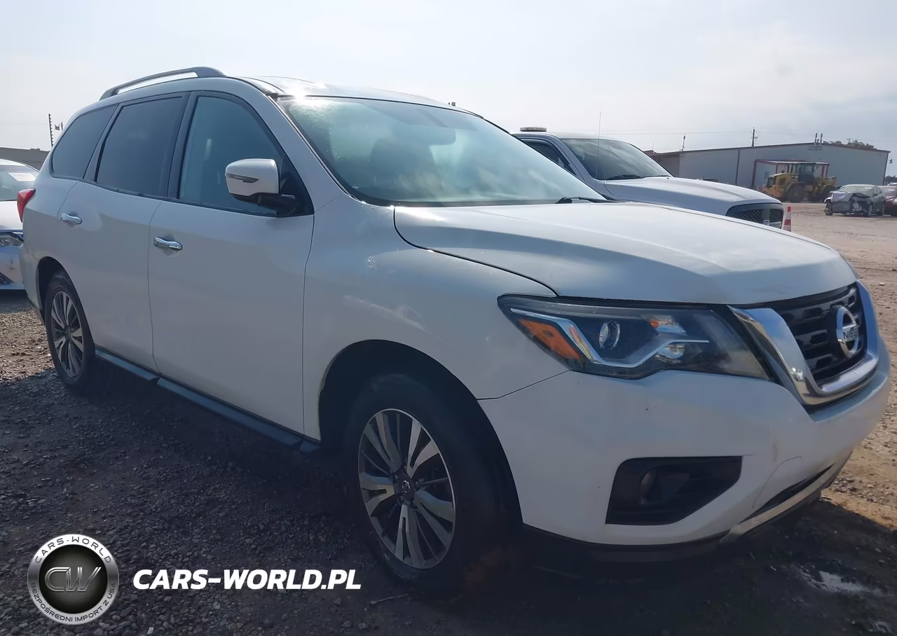 2017 Nissan Pathfinder Sv