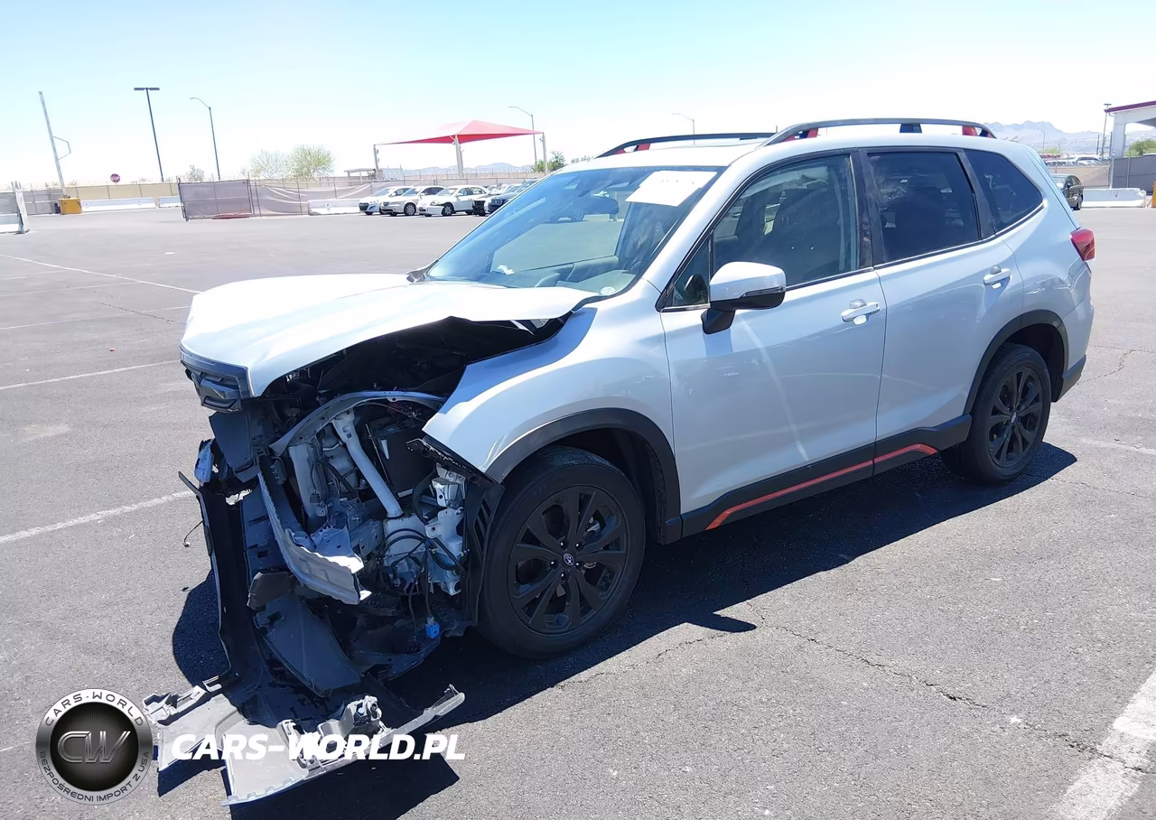 2022 Subaru Forester Sport VIN:JF2SKAGC0NH499546 - 2