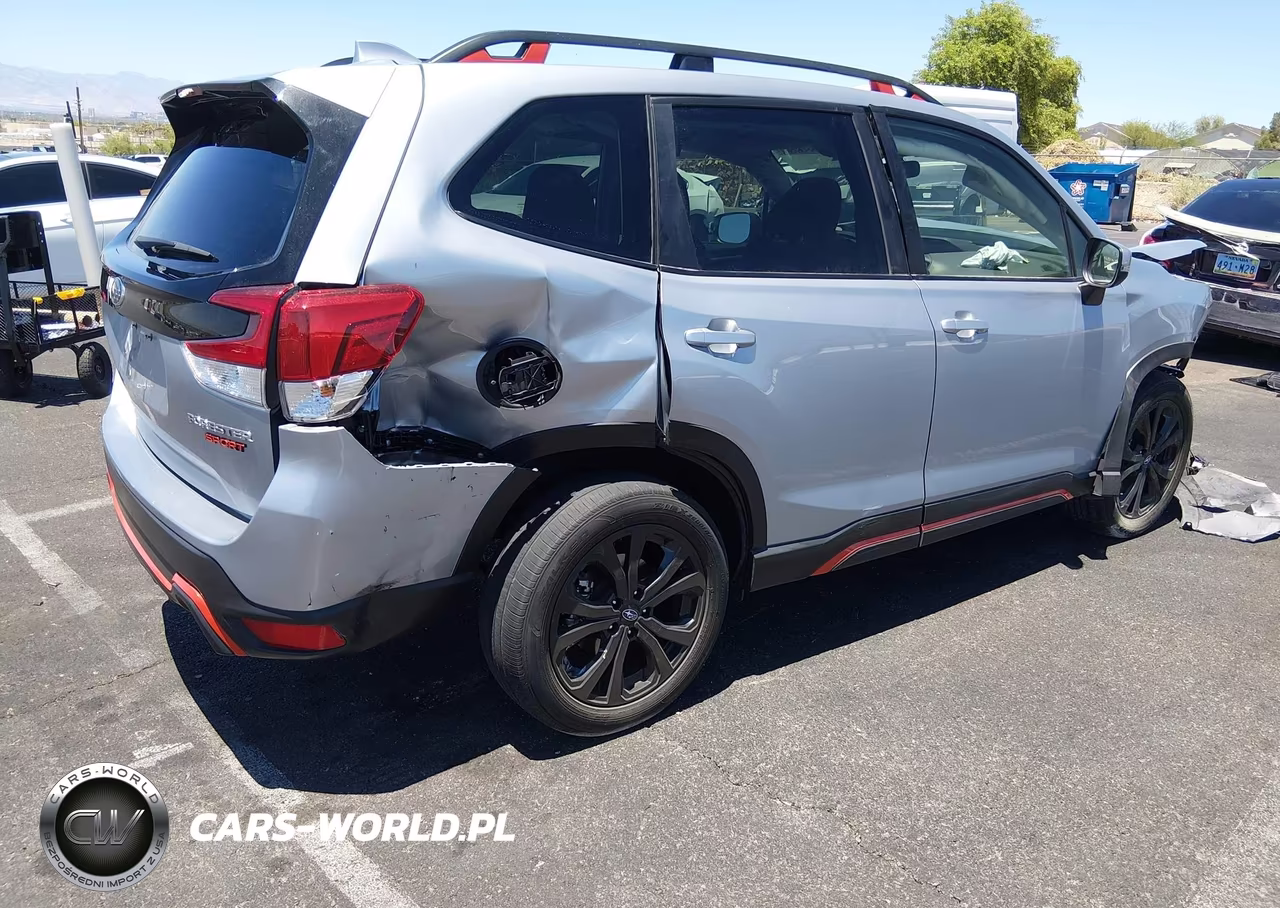 2022 Subaru Forester Sport VIN:JF2SKAGC0NH499546 - 4
