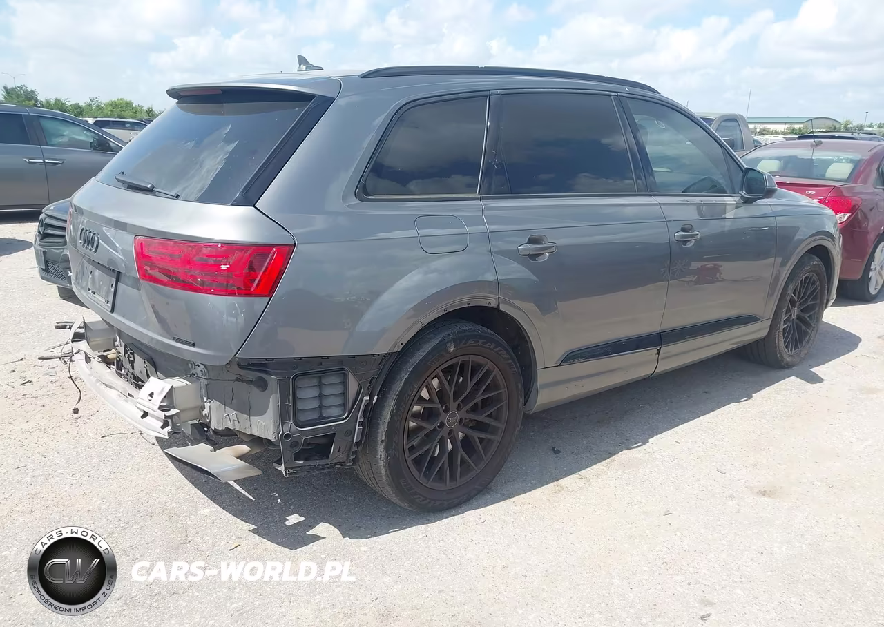 2017 Audi Q7 2.0T Premium VIN:WA1LHAF74HD044761 - 4