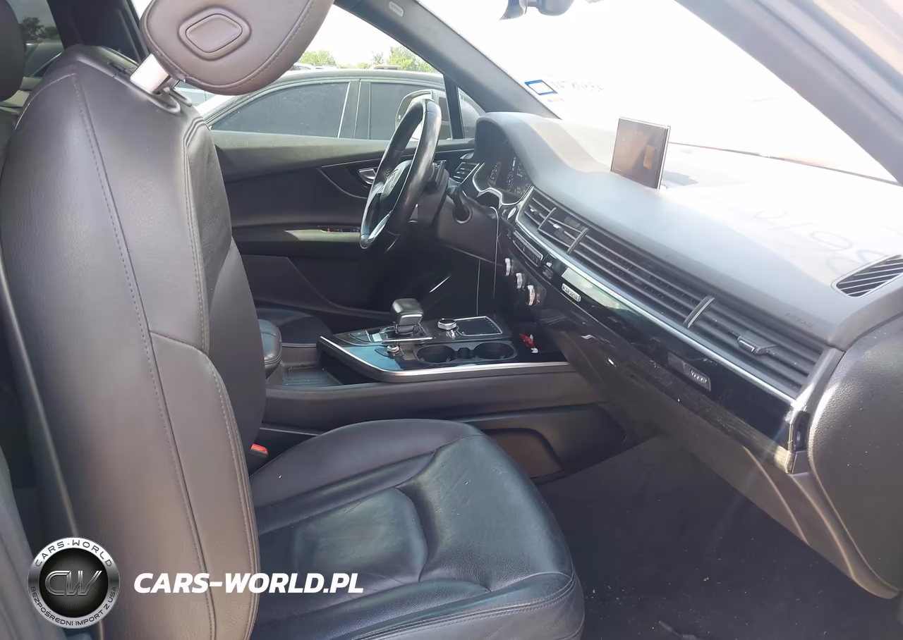 2017 Audi Q7 2.0T Premium VIN:WA1LHAF74HD044761 - 5