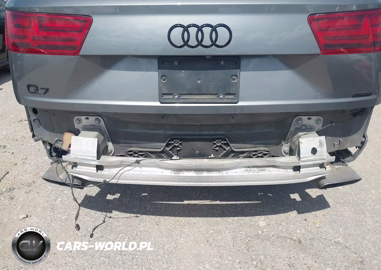 2017 Audi Q7 2.0T Premium VIN:WA1LHAF74HD044761 - 6