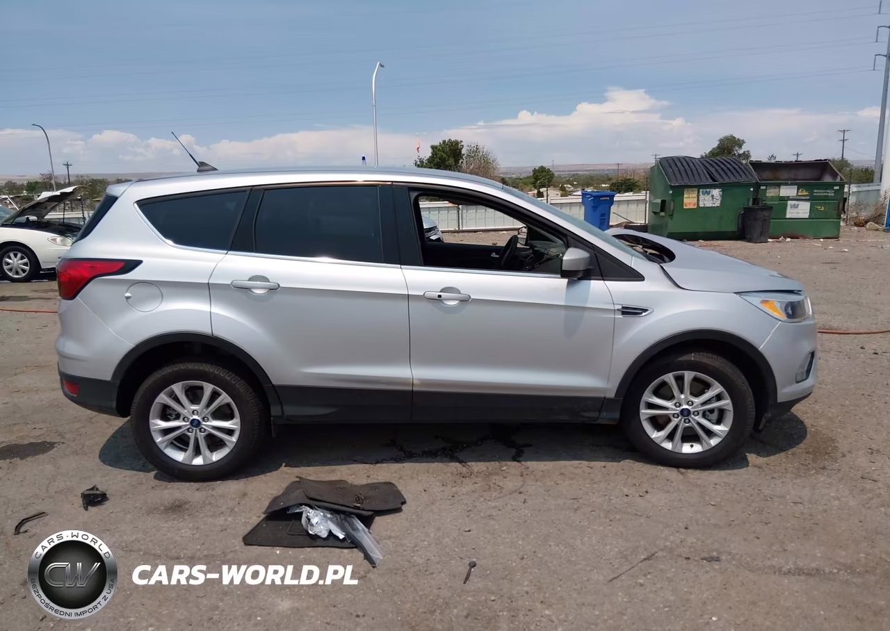2019 Ford Escape Se VIN:1FMCU9GD1KUB60555 - 13