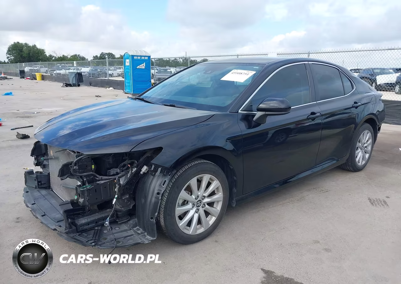 2019 Toyota Camry Le VIN:4T1B11HKXKU846578 - 2