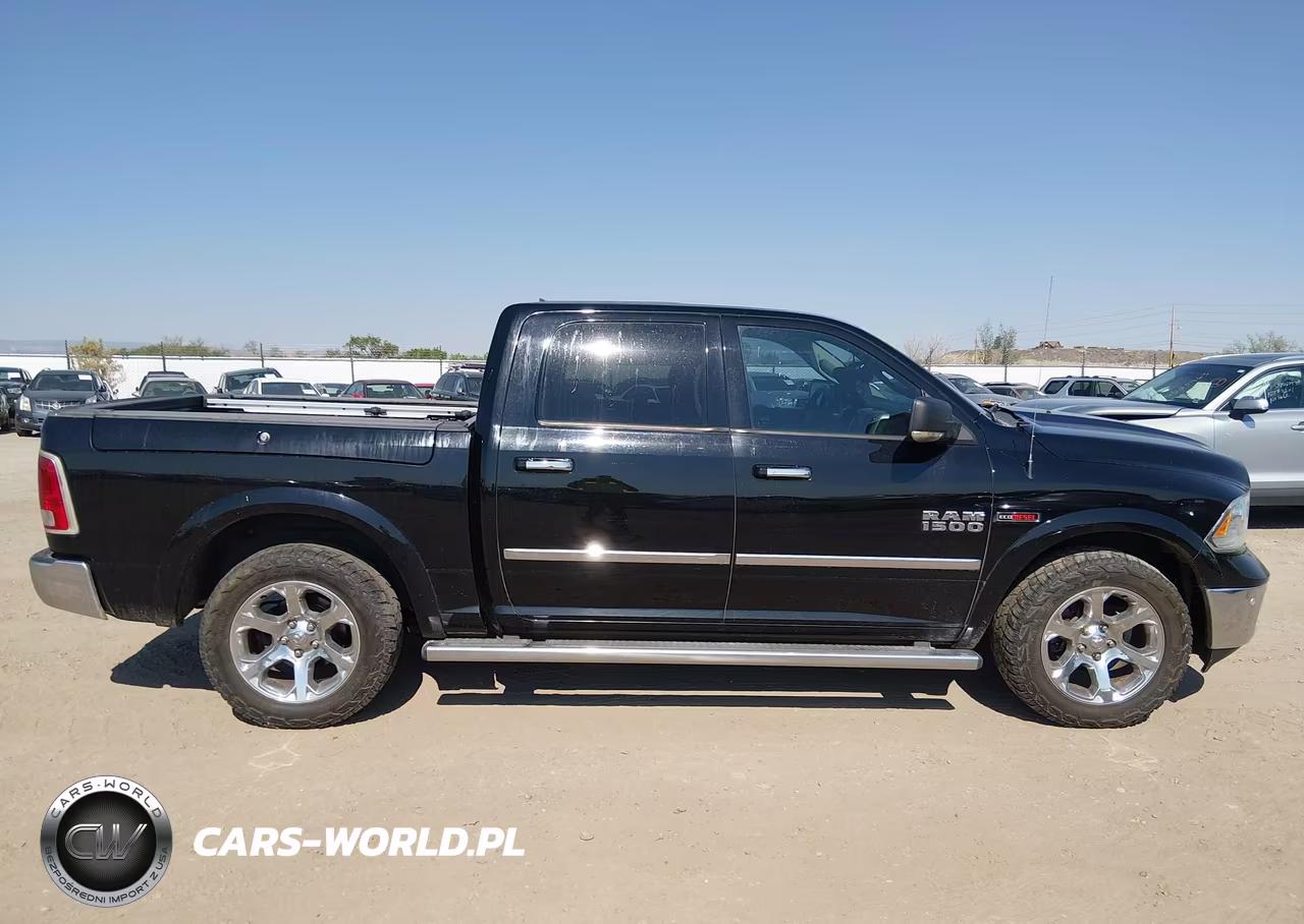 2015 Ram 1500 Laramie VIN:1C6RR7NM9FS567894 - 13