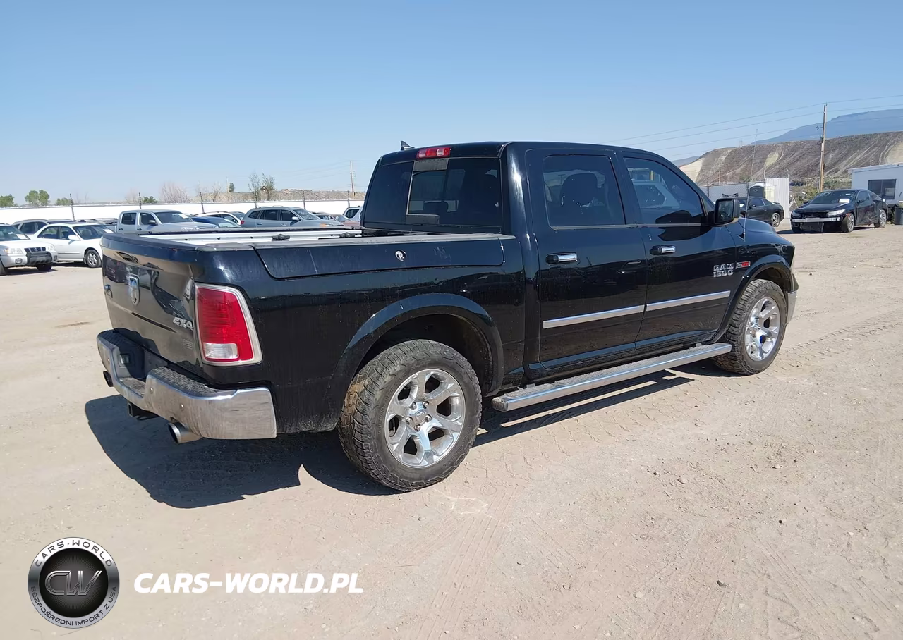 2015 Ram 1500 Laramie VIN:1C6RR7NM9FS567894 - 4