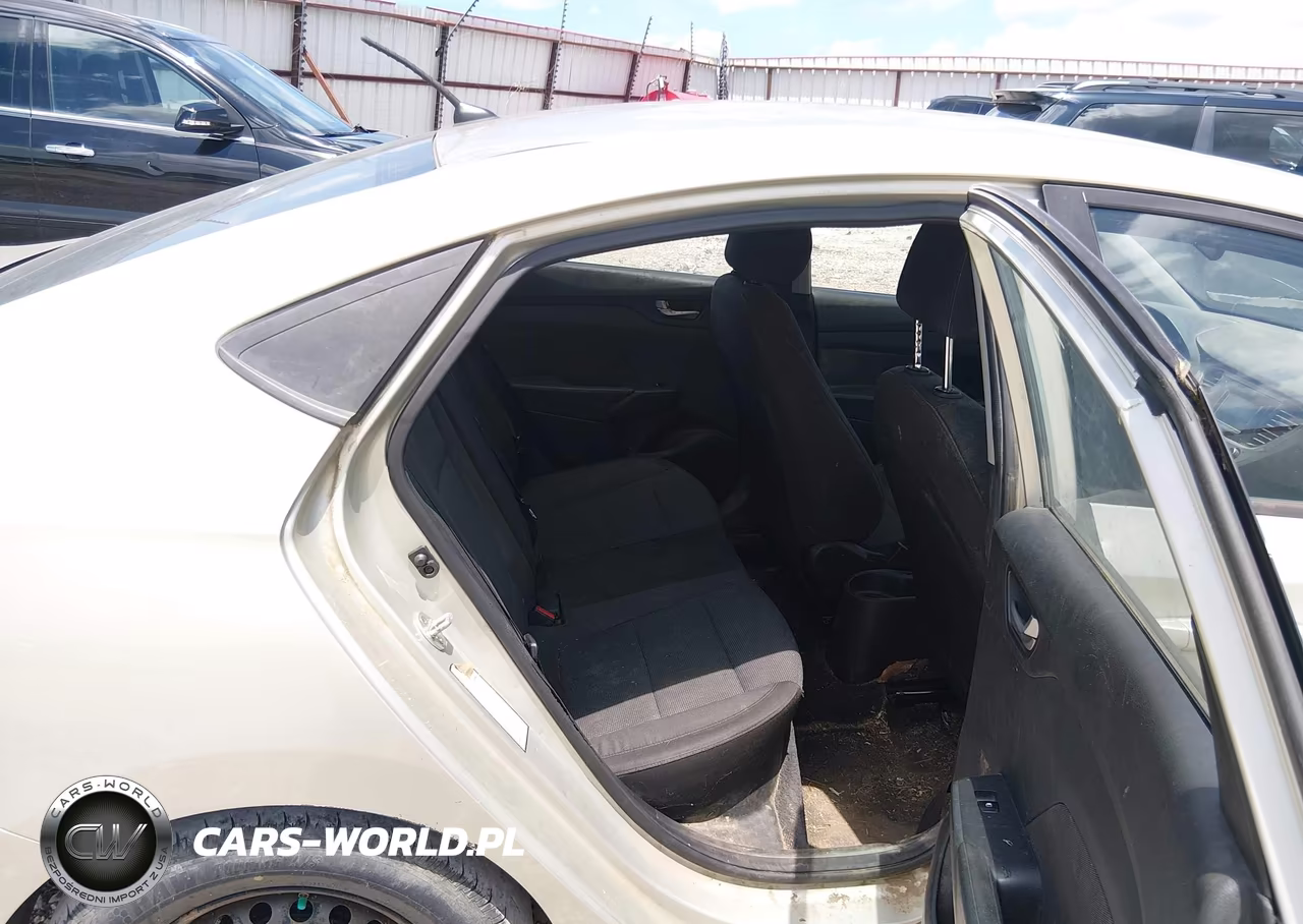 2018 Hyundai Accent Se VIN:3KPC24A32JE021075 - 8