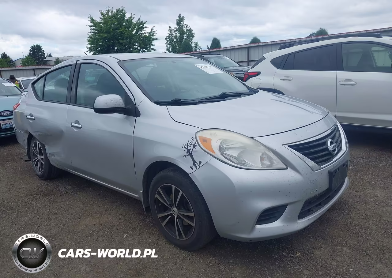 2014 Nissan Versa 1.6 Sv