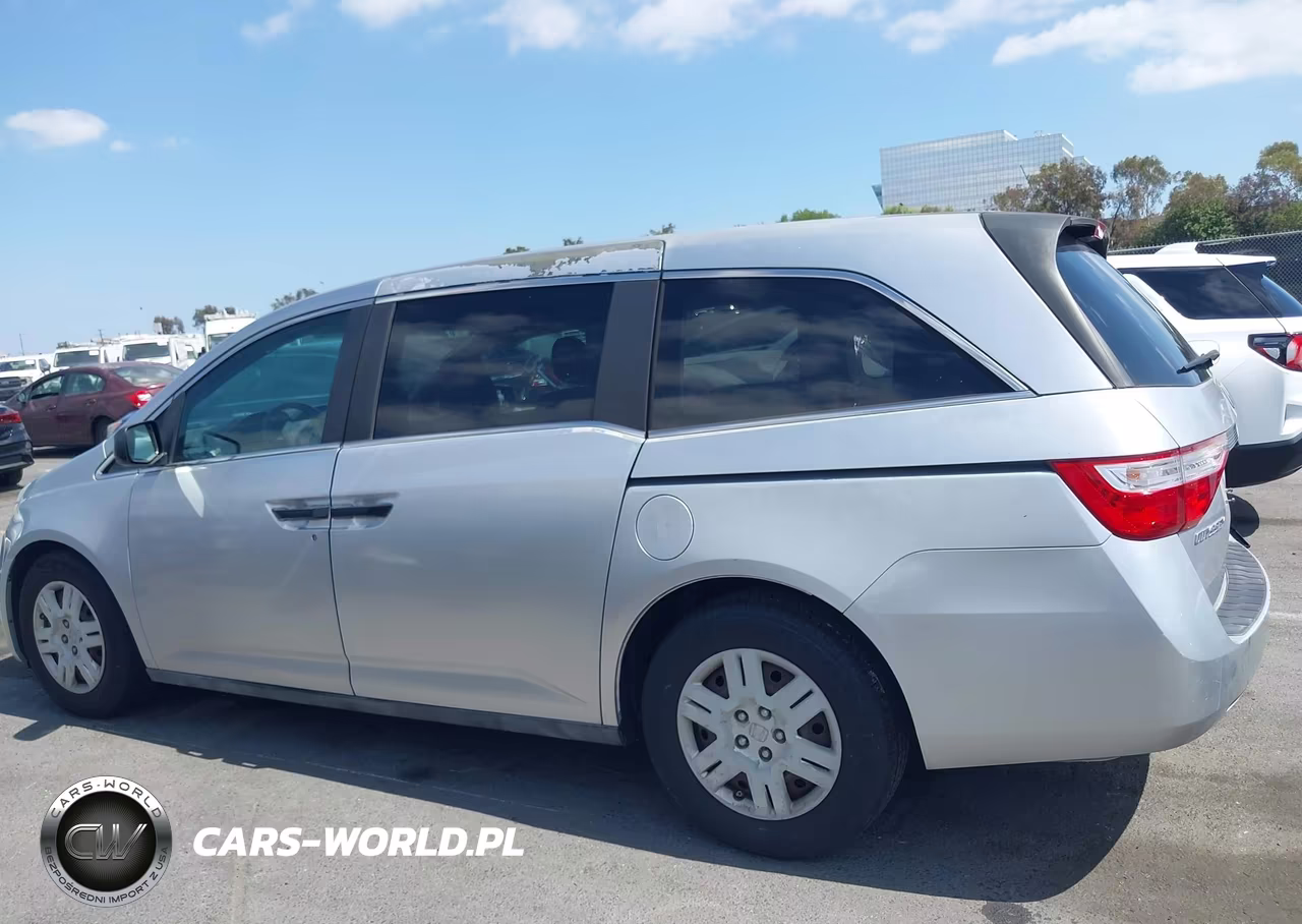 2013 Honda Odyssey Lx VIN:5FNRL5H23DB034166 - 13