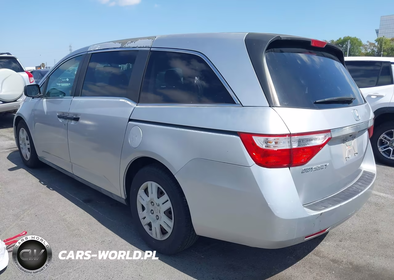 2013 Honda Odyssey Lx VIN:5FNRL5H23DB034166 - 3