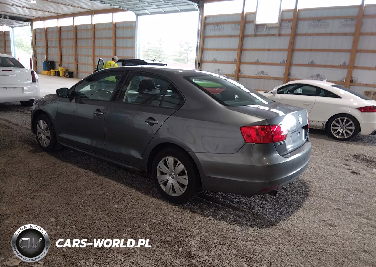 2013 Volkswagen Jetta 2.0L S VIN:3VW2K7AJ0DM367144 - 3
