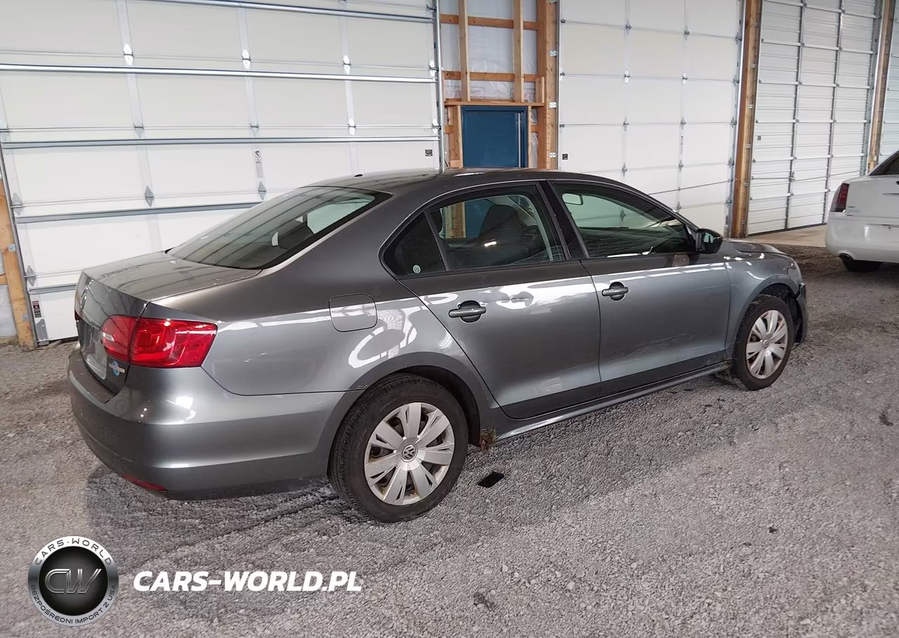 2013 Volkswagen Jetta 2.0L S VIN:3VW2K7AJ0DM367144 - 4