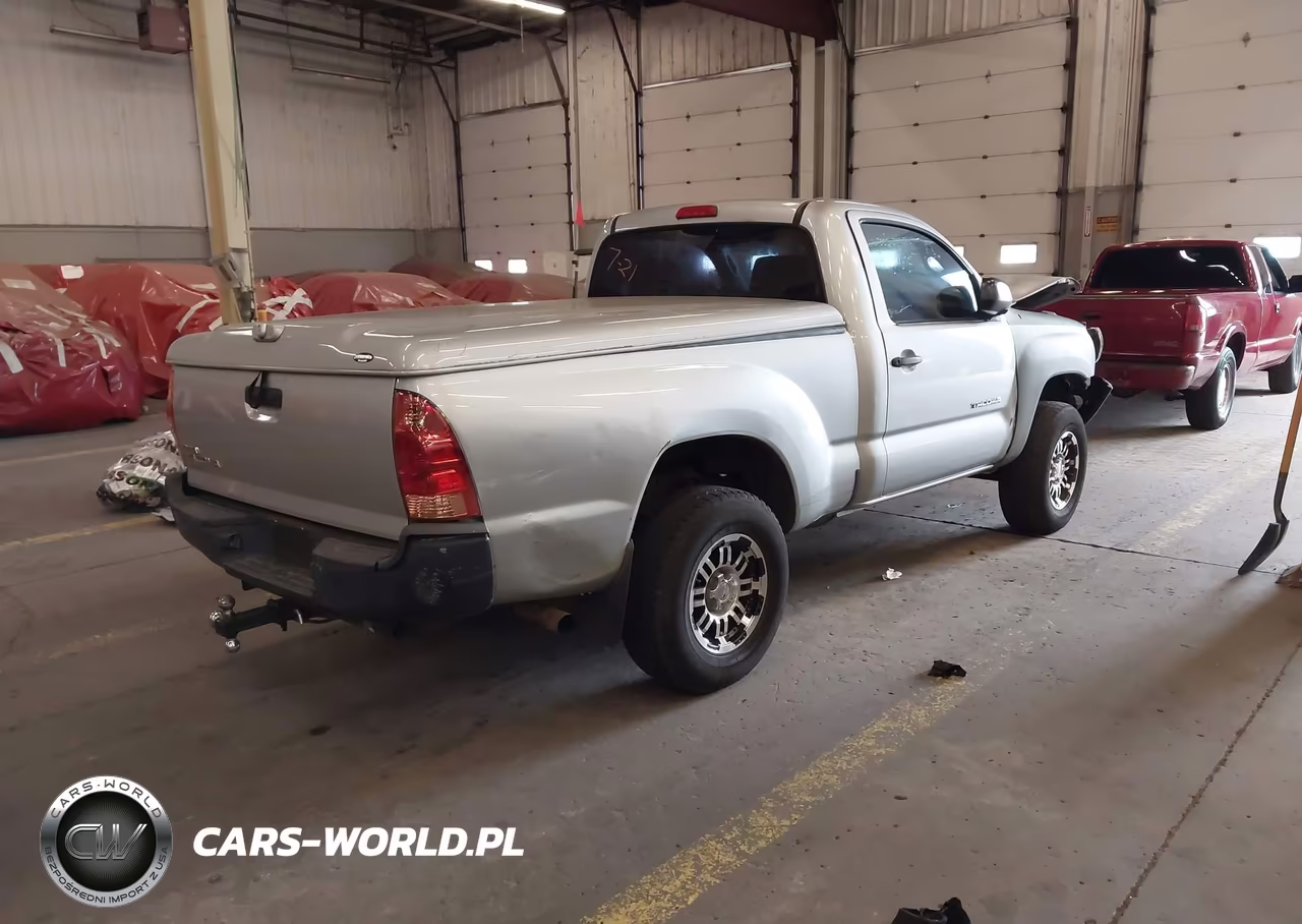 2008 Toyota Tacoma VIN:5TENX22N18Z493544 - 4