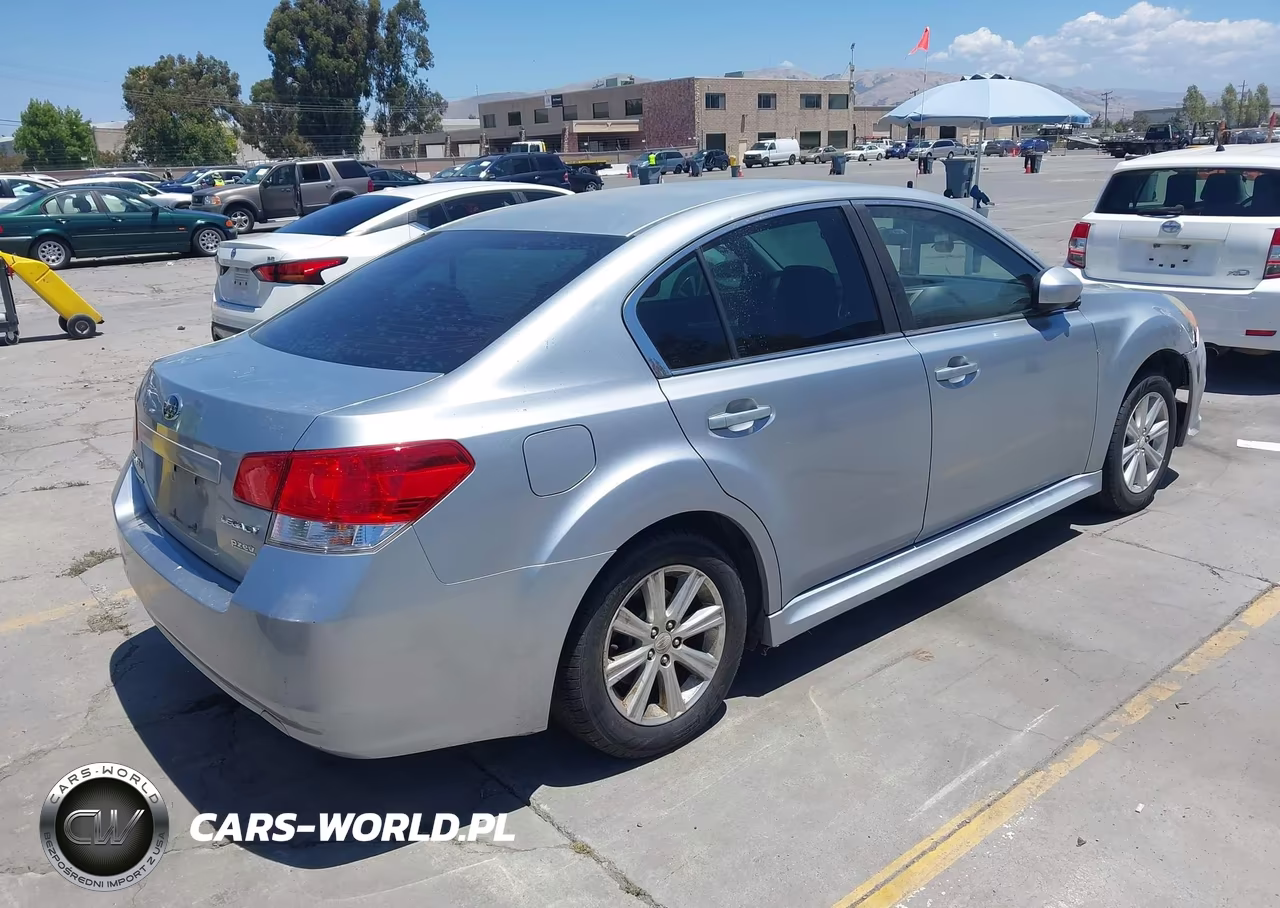 2012 Subaru Legacy 2.5I Premium VIN:4S3BMBB6XC3031768 - 4