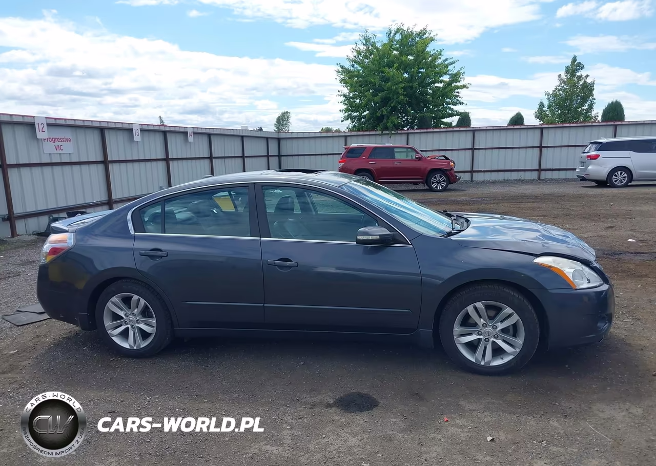 NISSAN ALTIMA SR VIN:1N4BL2AP9AN535569 - 13