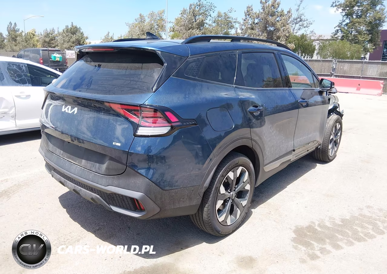 2023 Kia Sportage Plug-In Hybrid X-Line Prestige VIN:KNDPZDAH9P7105072 - 4