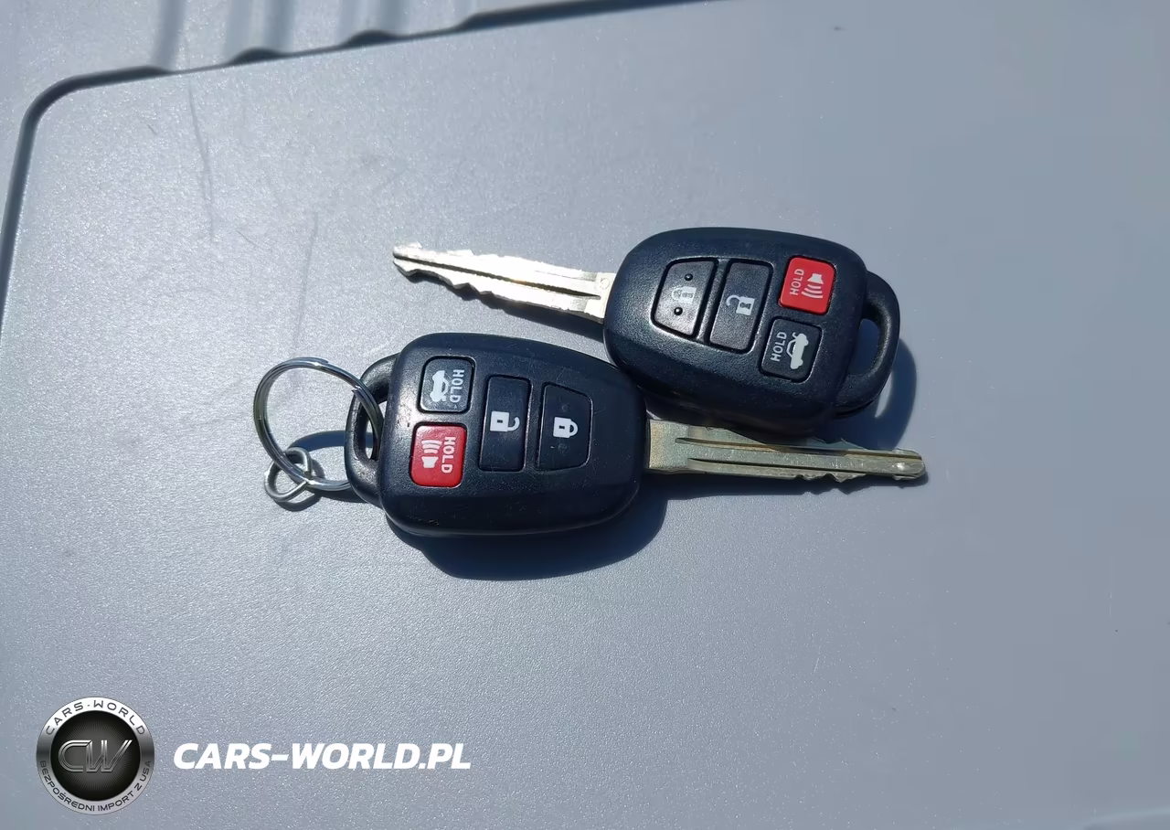 2012 Toyota Camry Le VIN:4T4BF1FK3CR184810 - 11