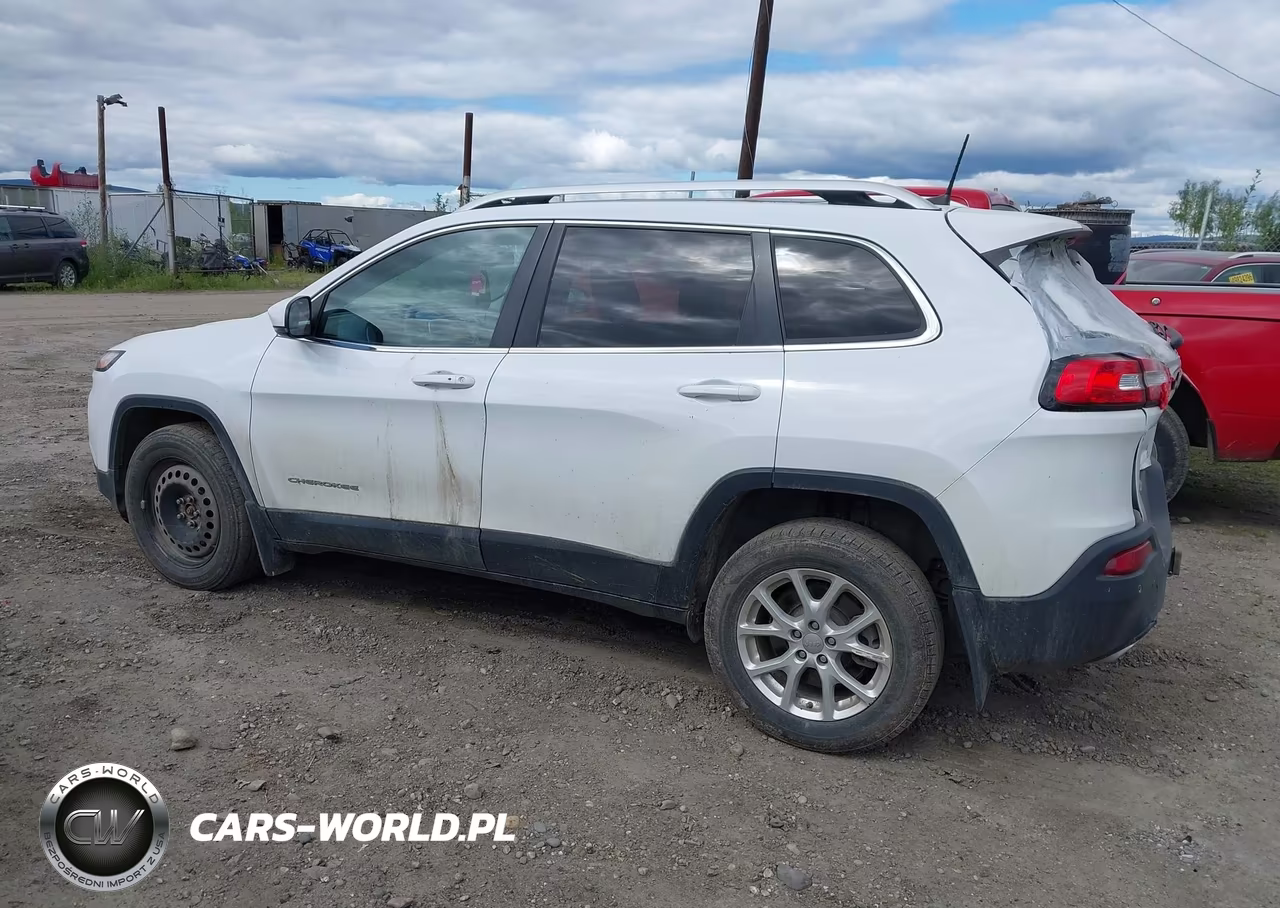 2017 Jeep Cherokee Latitude 4X4 VIN:1C4PJMCS6HW602717 - 14