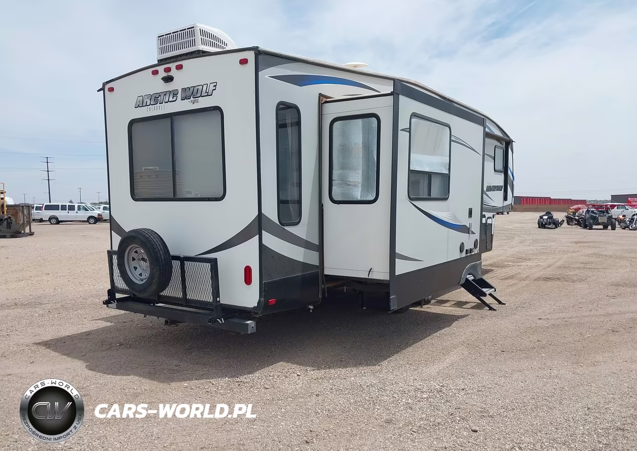 2018 Forest River Cherokee 30' 5Th Wheel VIN:5ZT3CKVB7J2701987 - 4