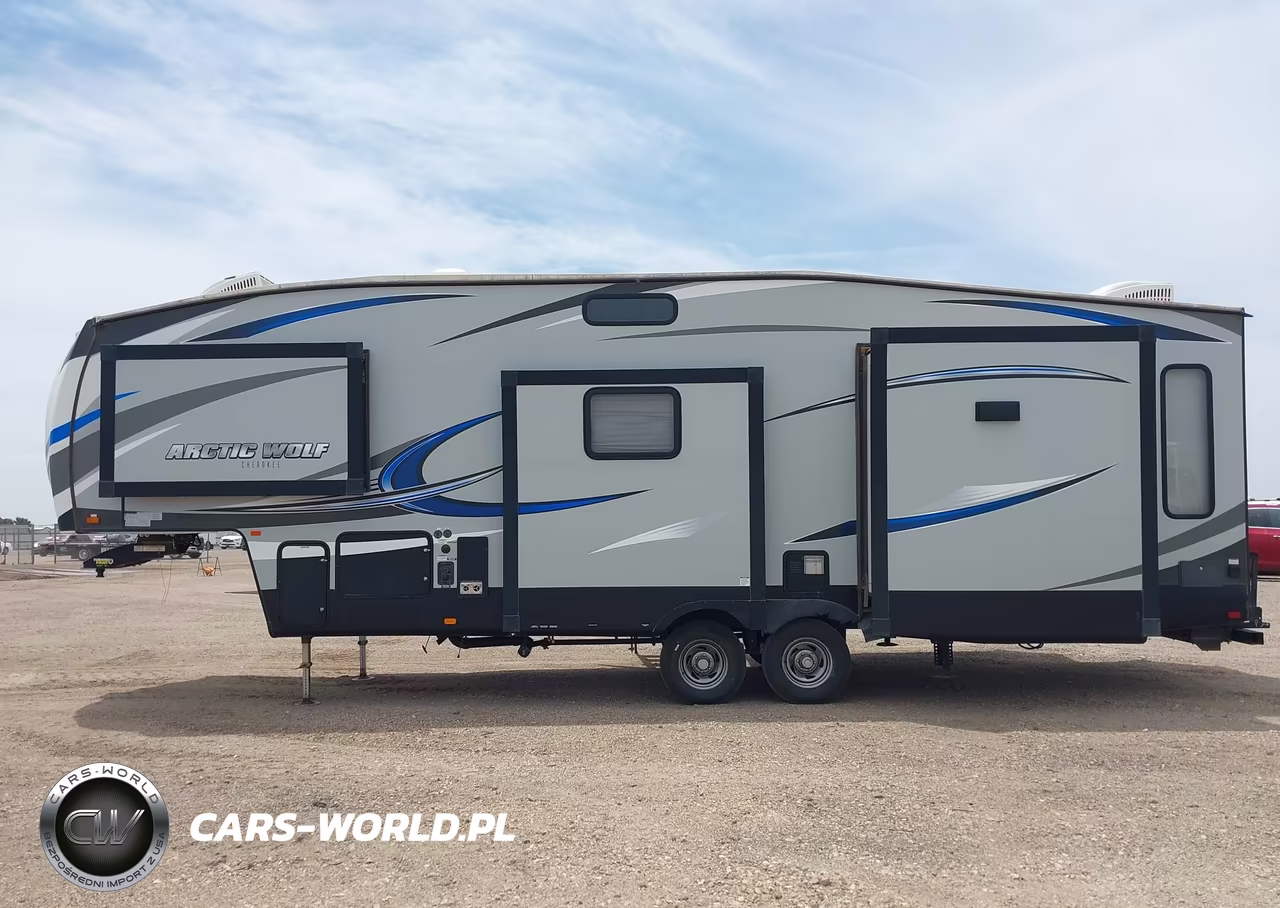 2018 Forest River Cherokee 30' 5Th Wheel VIN:5ZT3CKVB7J2701987 - 6