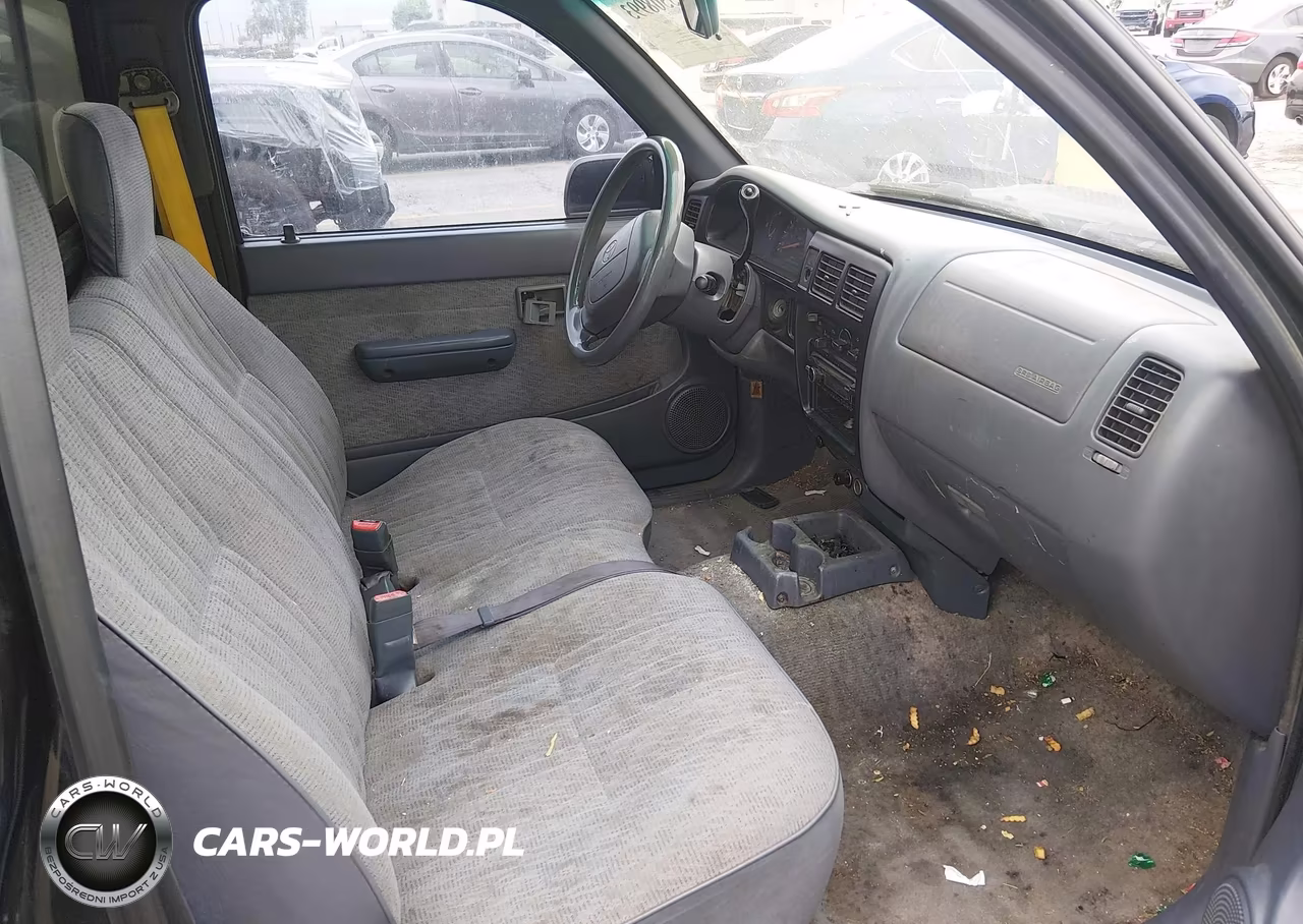 1999 Toyota Tacoma VIN:4TANL42N2XZ431924 - 5