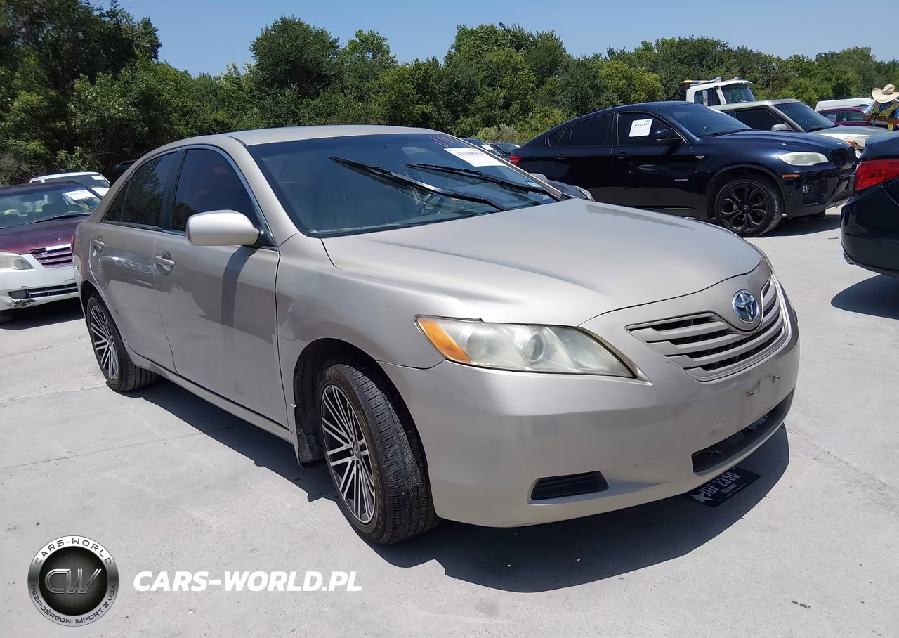 2008 Toyota Camry Le – zdjęcie 1 z 11