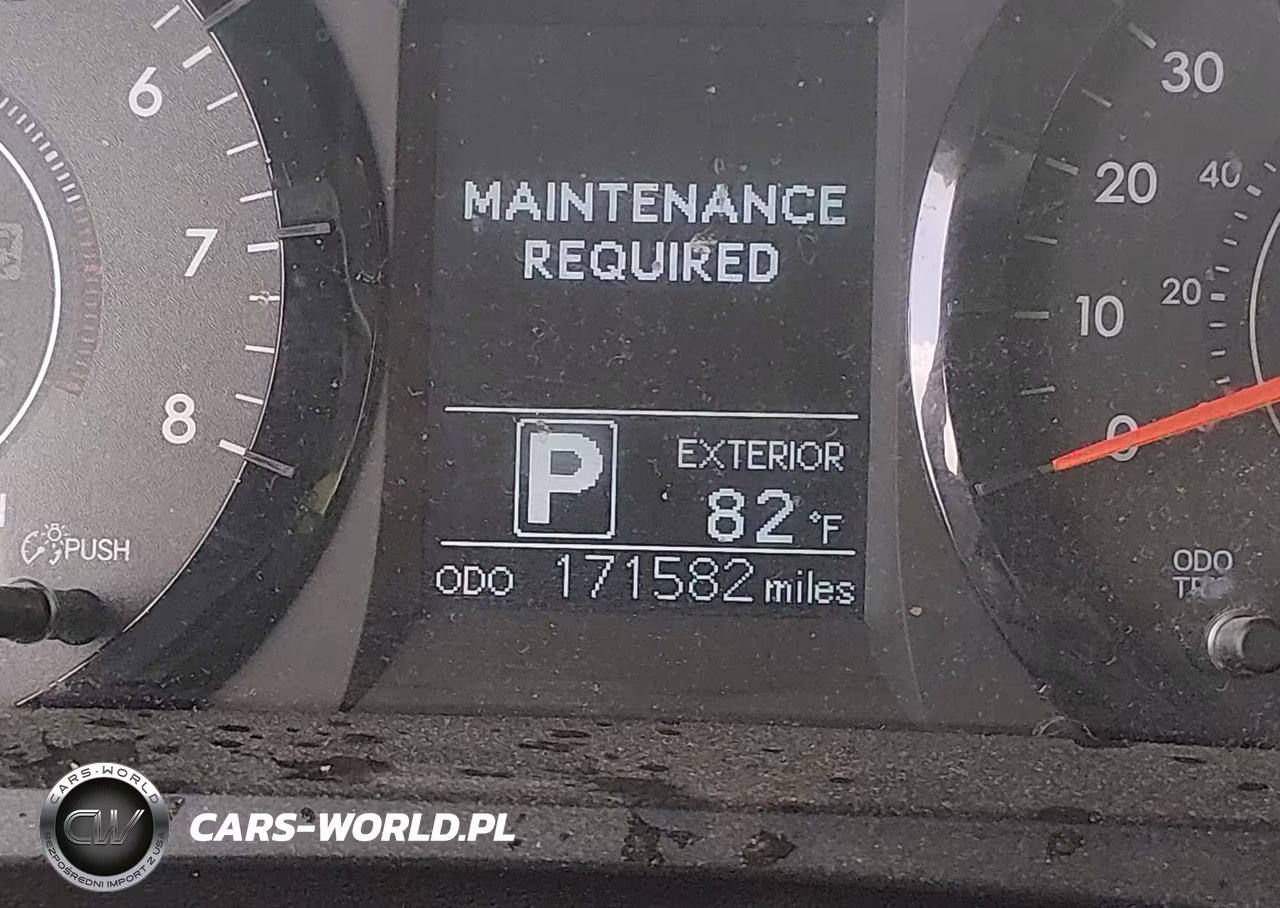 2015 Toyota Sienna Le 8 Passenger VIN:5TDKK3DC3FS641416 - 16