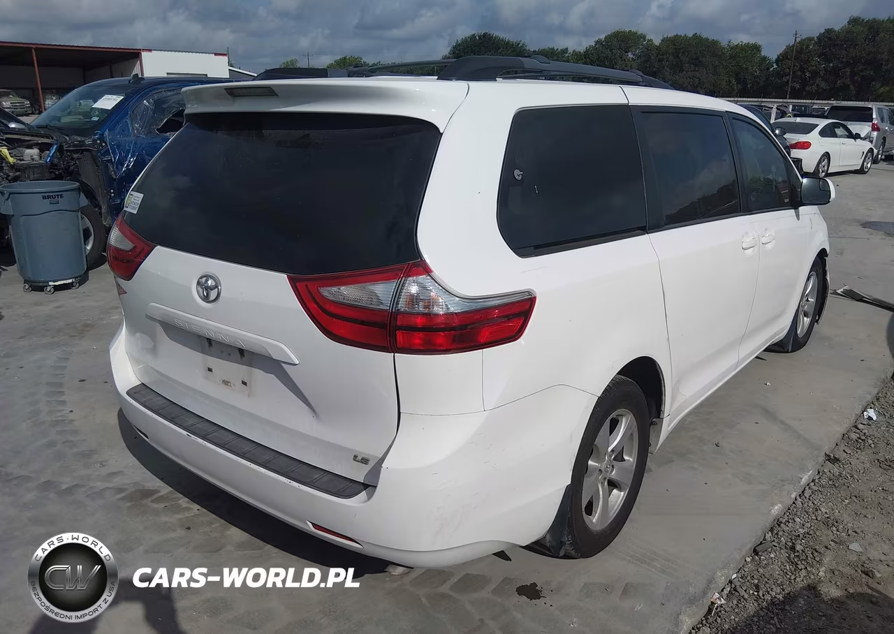 2015 Toyota Sienna Le 8 Passenger VIN:5TDKK3DC3FS641416 - 4