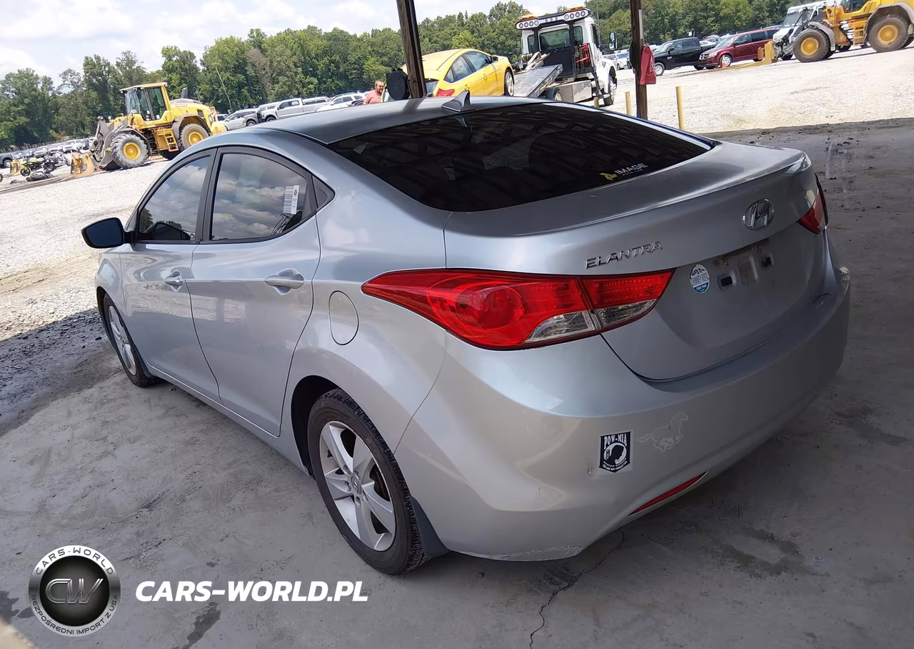 2013 Hyundai Elantra Gls VIN:5NPDH4AEXDH430557 - 3